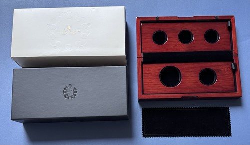 Royal mint lacquered walnut - royal,