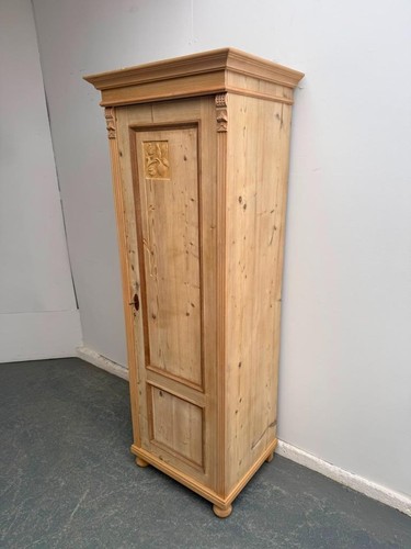 Pretty carved antique old - a, /old
