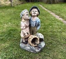 Vintage large ripleys stone - large,