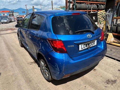 Toyota yaris rear - rear, bumper