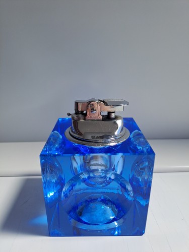 Vintage blue ice cube table - blue, "ice