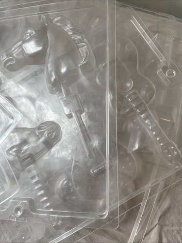 Assorted chocolate moulds - 8,