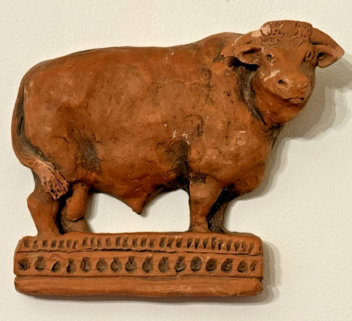 Vintage terracotta bull cow - 3d,