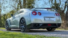 Nissan GT-R Premium Edition (R35B) - ONLY 20k Miles - 15 Service Stamps