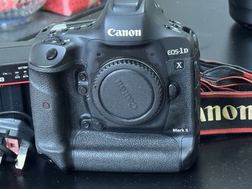 Canon eos mark - eos-1d,