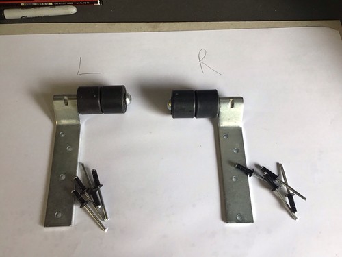 Roller garage door guide - roller,