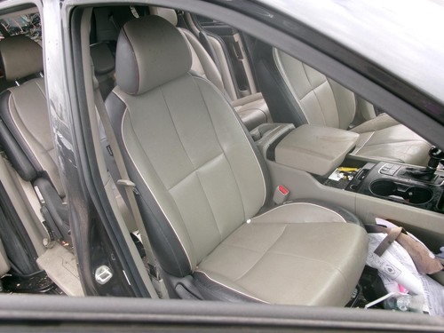 Used front right - seat,
