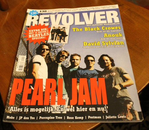 Revolver october 2009 - ~, ~
