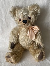 Sweet teddy bear girl by Chad