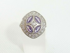 Ladies Victorian Design Solid