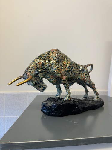 Statue bull - statue, of