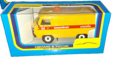 UAZ 3962 Yellow Van 04