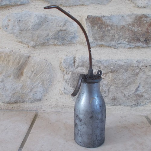 Vintage metal oil - oil, can