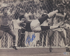 Pele Signed 11x14 Photo Side
