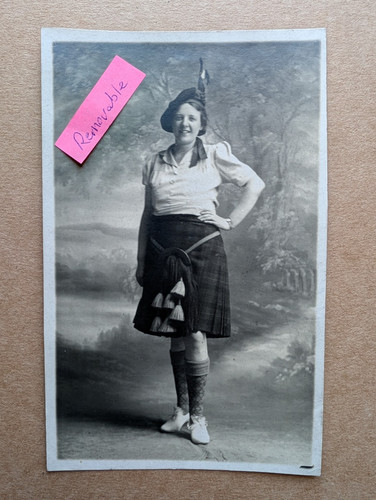 Old photo woman fashion - photo,