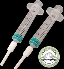 2 x Baby bird finch hand