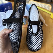 JEFFREY CAMPBELL  Shelly