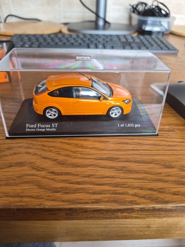 Minichamps ford focus st - ford,