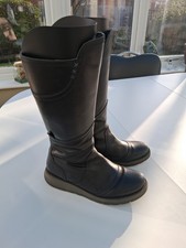 Ladies Black Leather Moshulu