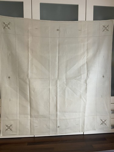 Lovely embroidered linen - lovely,