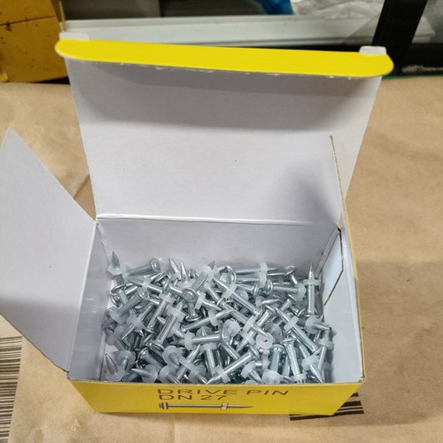 27mm nylon washered - nylon, hilti
