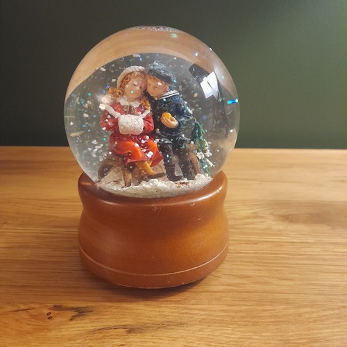 Musical snow globe - musical,