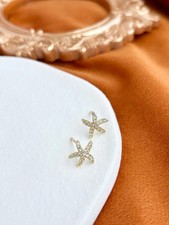Dainty Gold Starfish Stud