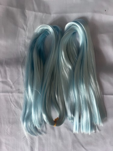 Doll hair for rerooting - , icy