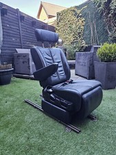 Universal Swivel Seat