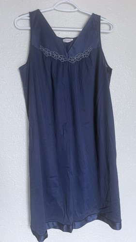 Vintage vanity fair nightie - vintage,