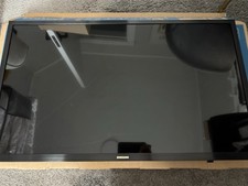 Samsung UE32T5300CK 5 Series 32" Full HD LED Backlit LCD TV - Damaged Screen