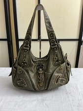 Trendy Angel Kiss Vegan