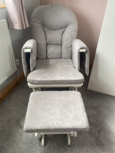 Reclining gliding nursing - gliding,