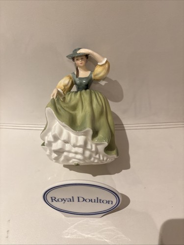 Royal doulton hn2399 - royal, buttercup
