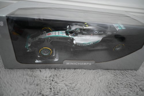 Minichamps mercedes w06 - minichamps,