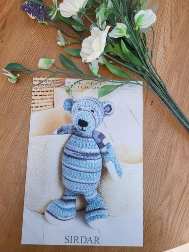 Sirdar knitting pattern - sirdar,
