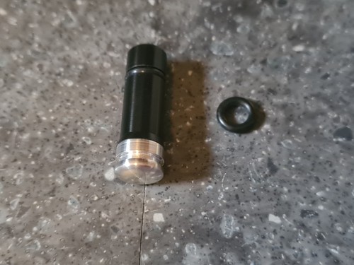 Aluminium top dust plugs - aluminium,
