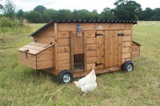 Extra Large 15-25 Wheels Poultry Chicken Coop Shed Ark