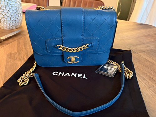 Chanel classic flap small - flap,