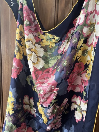 Joules floral square - floral,