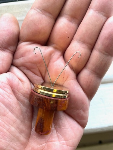 Wooden handle dubbing spinner - wooden,