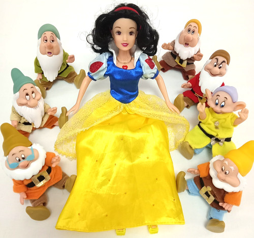 Singing snow white - white, seven