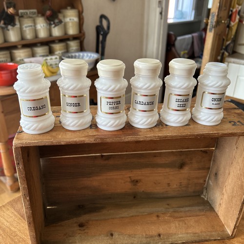 Vintage set white milk glass - set,