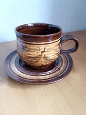 Collectable VINTAGE SKEGNESS POTTERY CUP AND SAUCER in great condition.