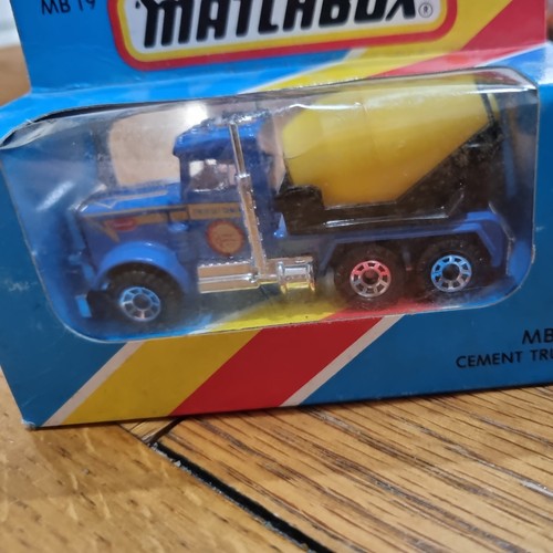 Matchbox mb19 peterbilt cement - matchbox,