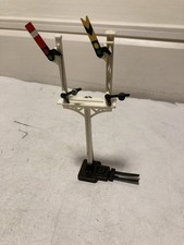 Hornby Home and distant junction signal. See detail