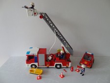 PLAYMOBIL 4820 Fire Engine has extending ladder & lights + 9235 Fire Chief +Car 