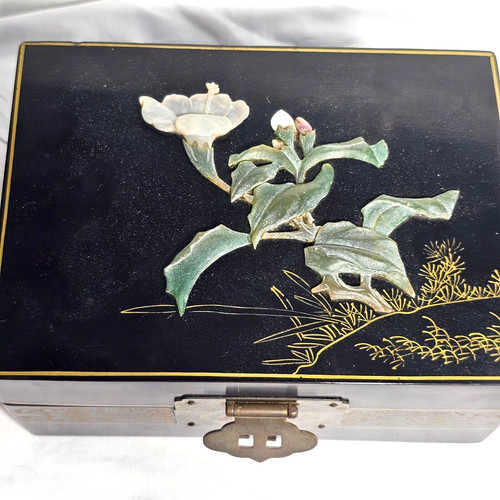 Small chinese jade lacquer - small,