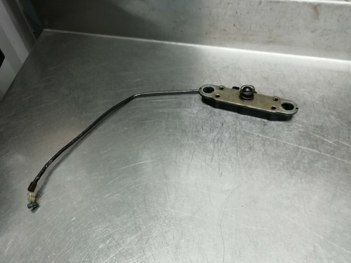 Suzuki gsxr750 seat - seat, lock