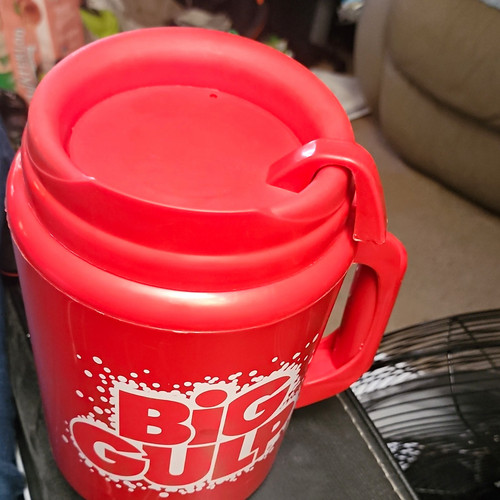 Big gulp red - big, advertising